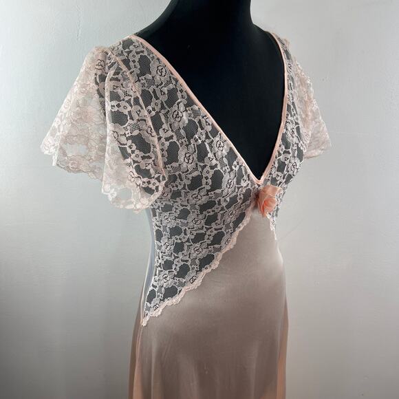 VINTAGE Val Mode Pink Sleep Dress Floral Sheer Lace Deep V-Neck Sz Small NEW - Picture 5 of 11